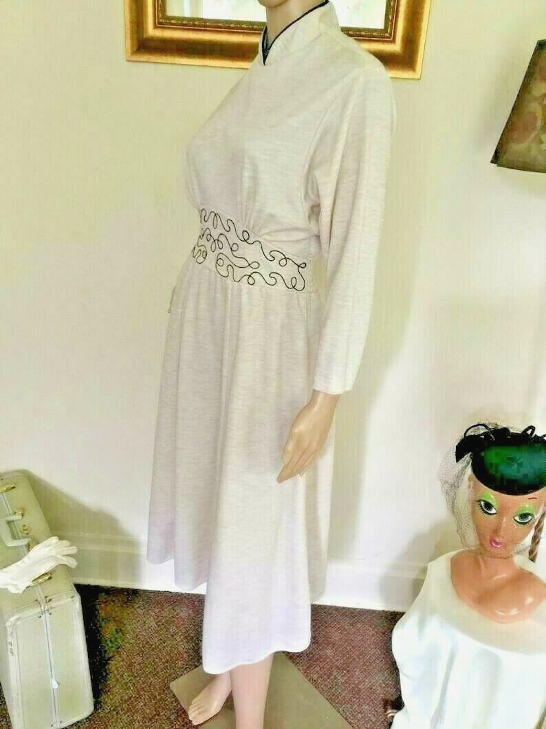 80’s Vintage Tan Retro Brown Embroidered Long Sleeve Mod Midi Dress