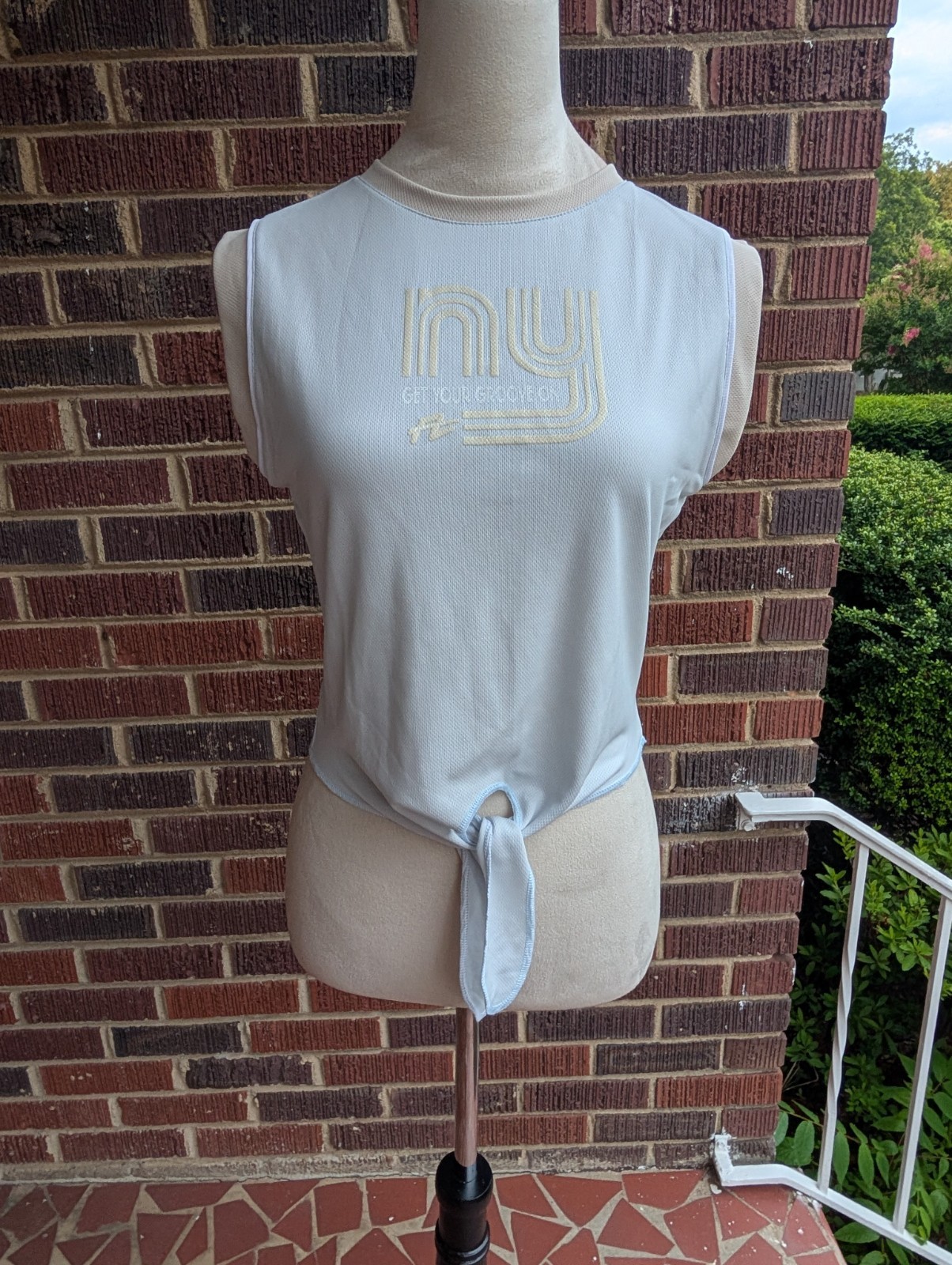 VTG* Y2K Frontline Dance Girl Tank Top-’NY Groove Tee’- Light Grey/Beige-Sz M/L