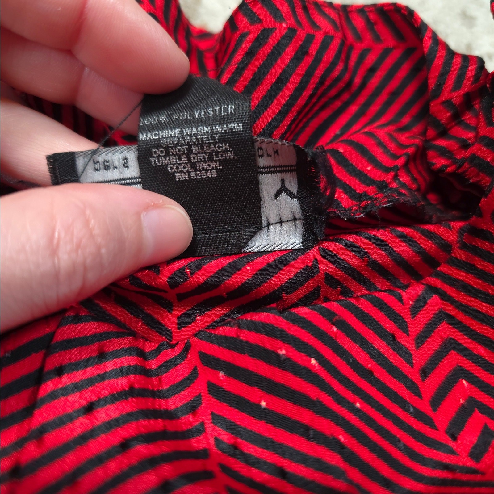 Vintage Dabney Blouse Button Shoulder Pleats Red/Black Gold Dots Women Size 10