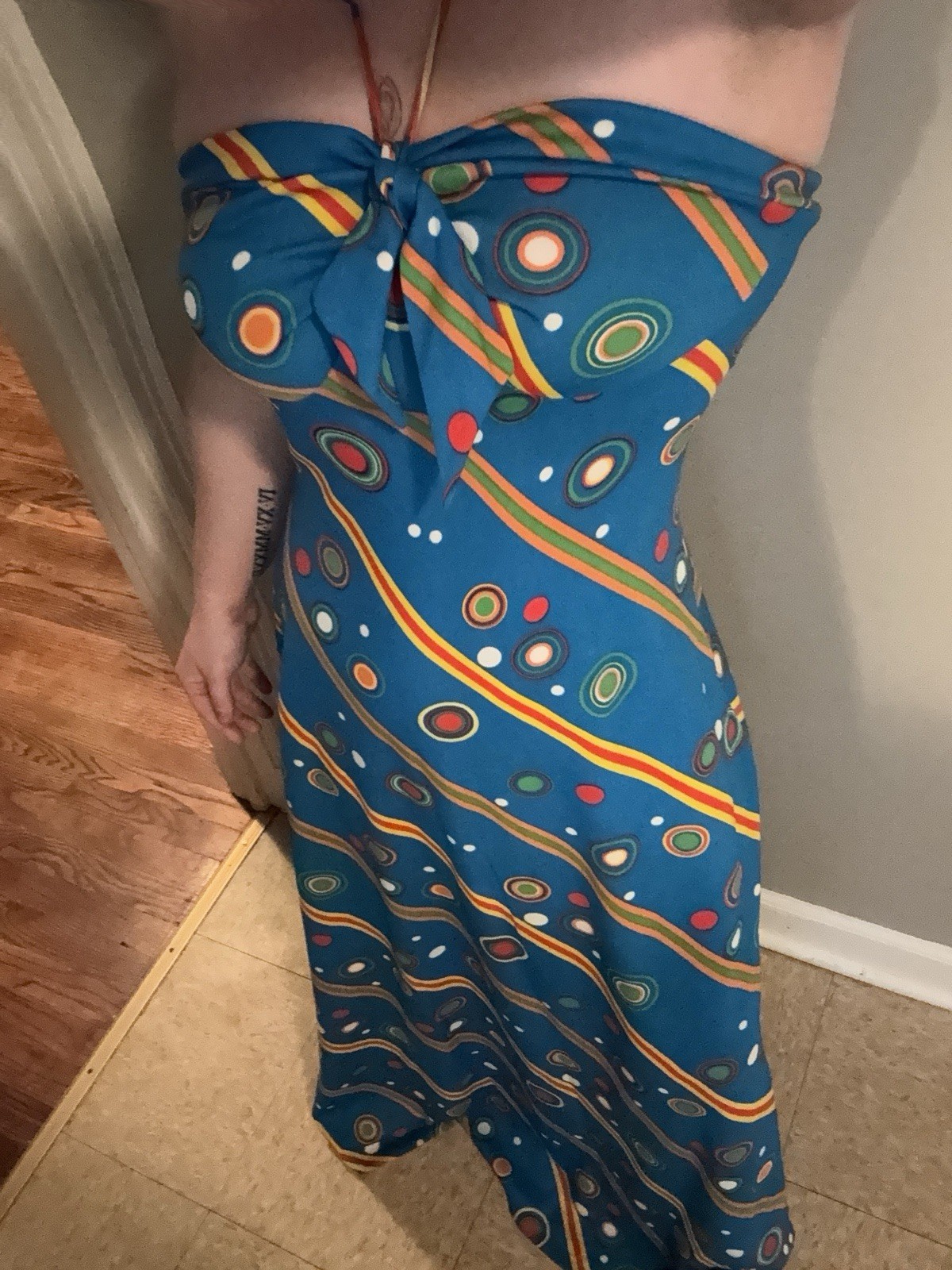 VTG 1970s psychedelic Hippie Maxi Dress Tie Around Neck Dress Size M/L