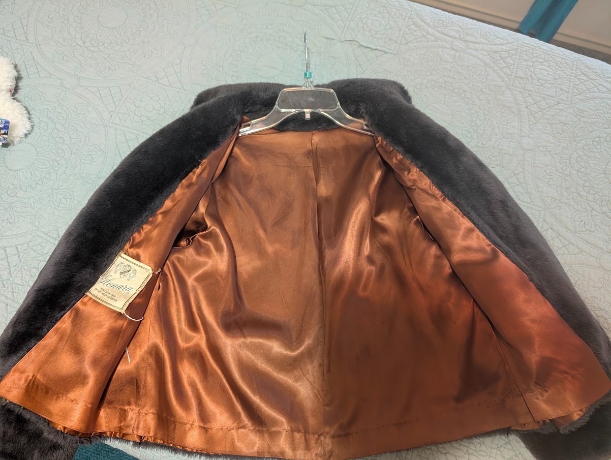 Vintage Regina Glenara by Glenoit Faux Fur Half Jacket