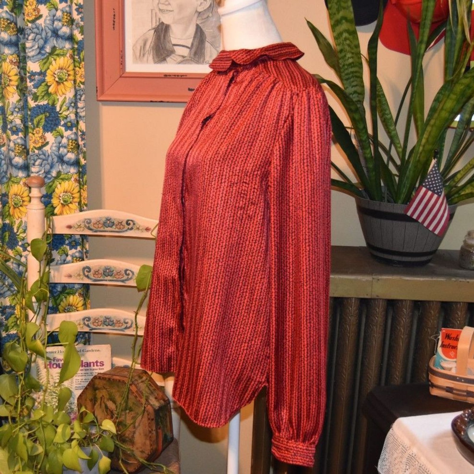 Vintage 80s Evan Picone Secretary Blouse Ruffle Neckline Red and Black Size XL