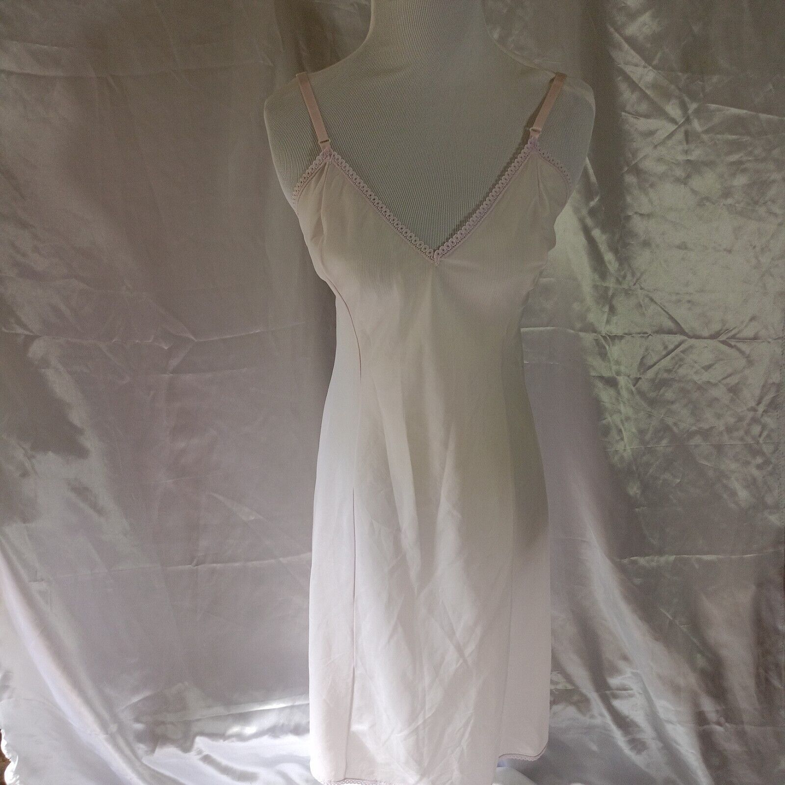 Vintage Barbizon Daffreda Full Slip Lingerie Lace Poly Nylon Size 36