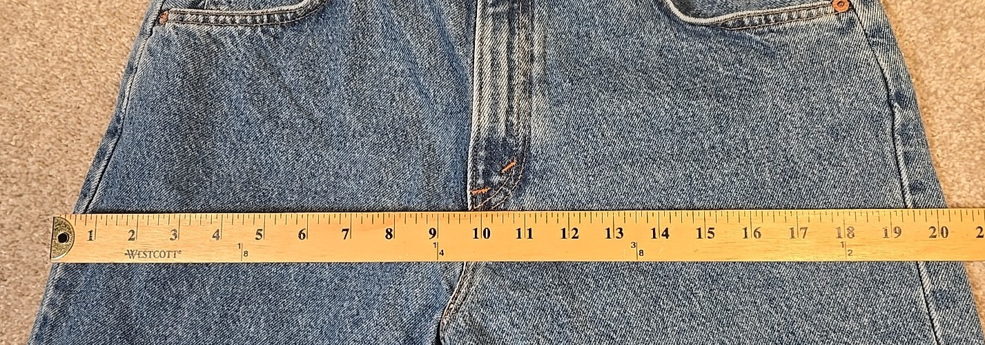 Levi’s 962 Vintage Loose Fit Straight Med Wash Orange Tag USA Made Juniors 11 M