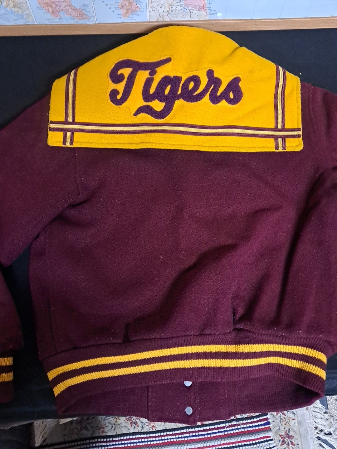 Vtg 80s Trophy Jackets Varsity Letterman #91 „S Tigers” Maroon/Gold Wool Girls M