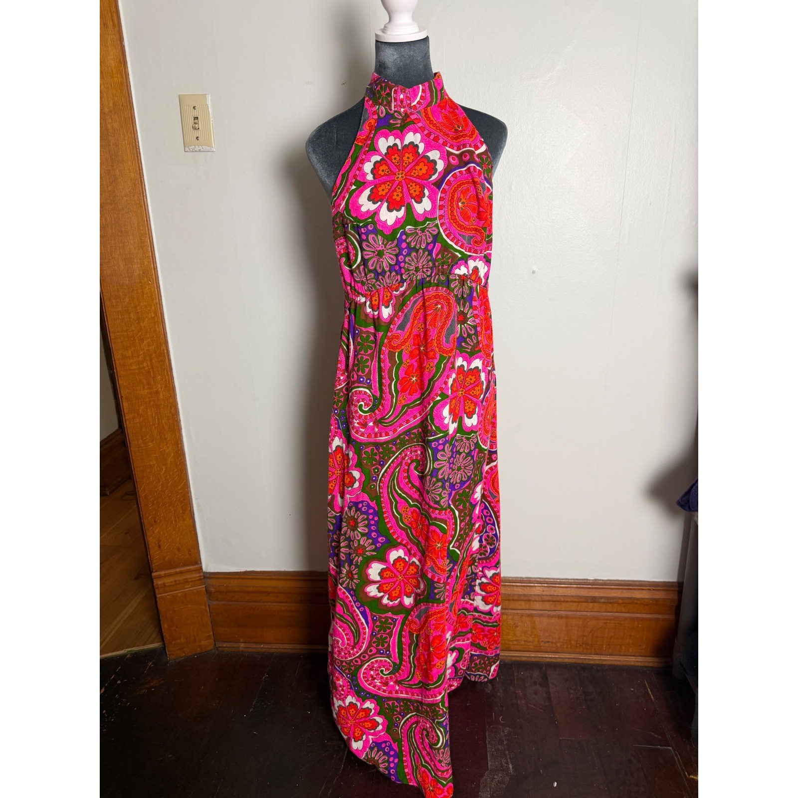 Vintage 70s Psychedelic Paisley Floral Halter Maxi Dress hippie boho 60’s pink