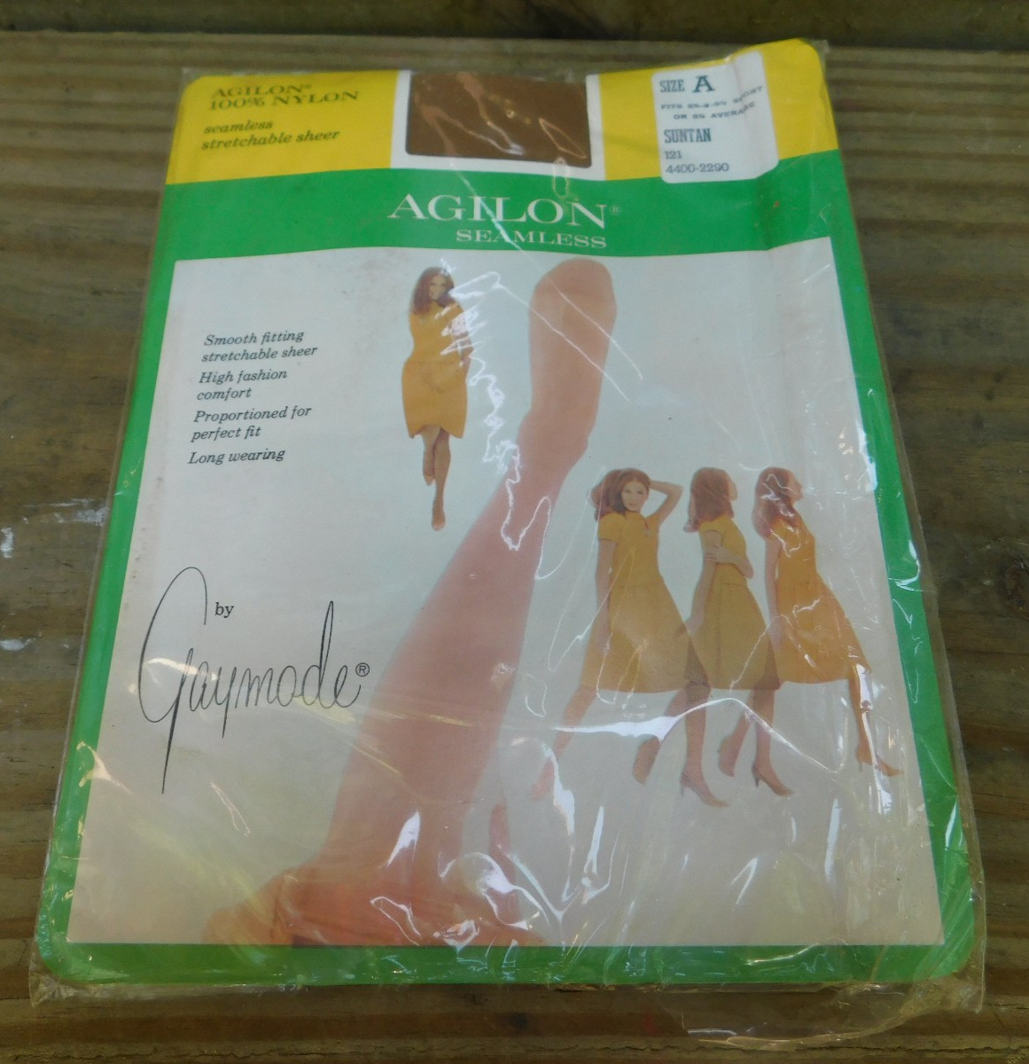 8.5-9-9.5 size Vintage Agilon Stockings Suntan Nylons *NEW in Box*