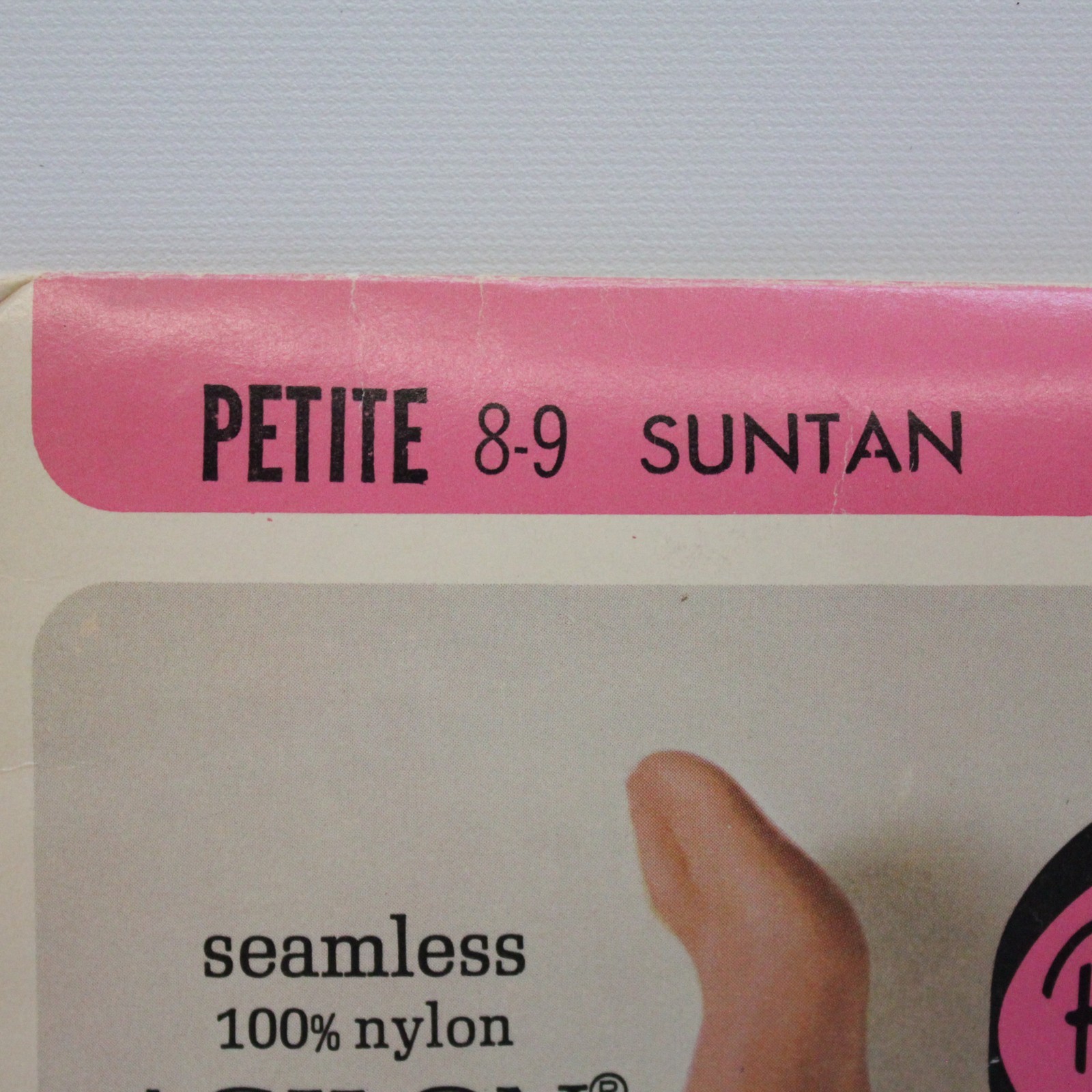 Vintage Seamless Sheer Agilon Nylon Stockings / Ruth Barry / Suntan / 8-9 Petite