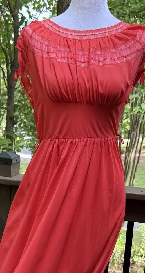Vtg 60s Nightgown Chiffon Pleat Maxi Empire Goddess Siren Red Lace Nylon M 36 38