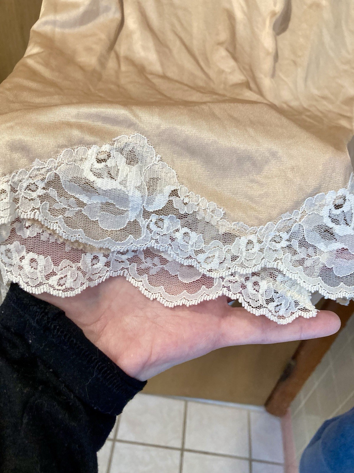 Vintage 1/2 Slip Lady Annabelle Glossy Champagne/Ivory Lace Waist 28/38” Lng 29”