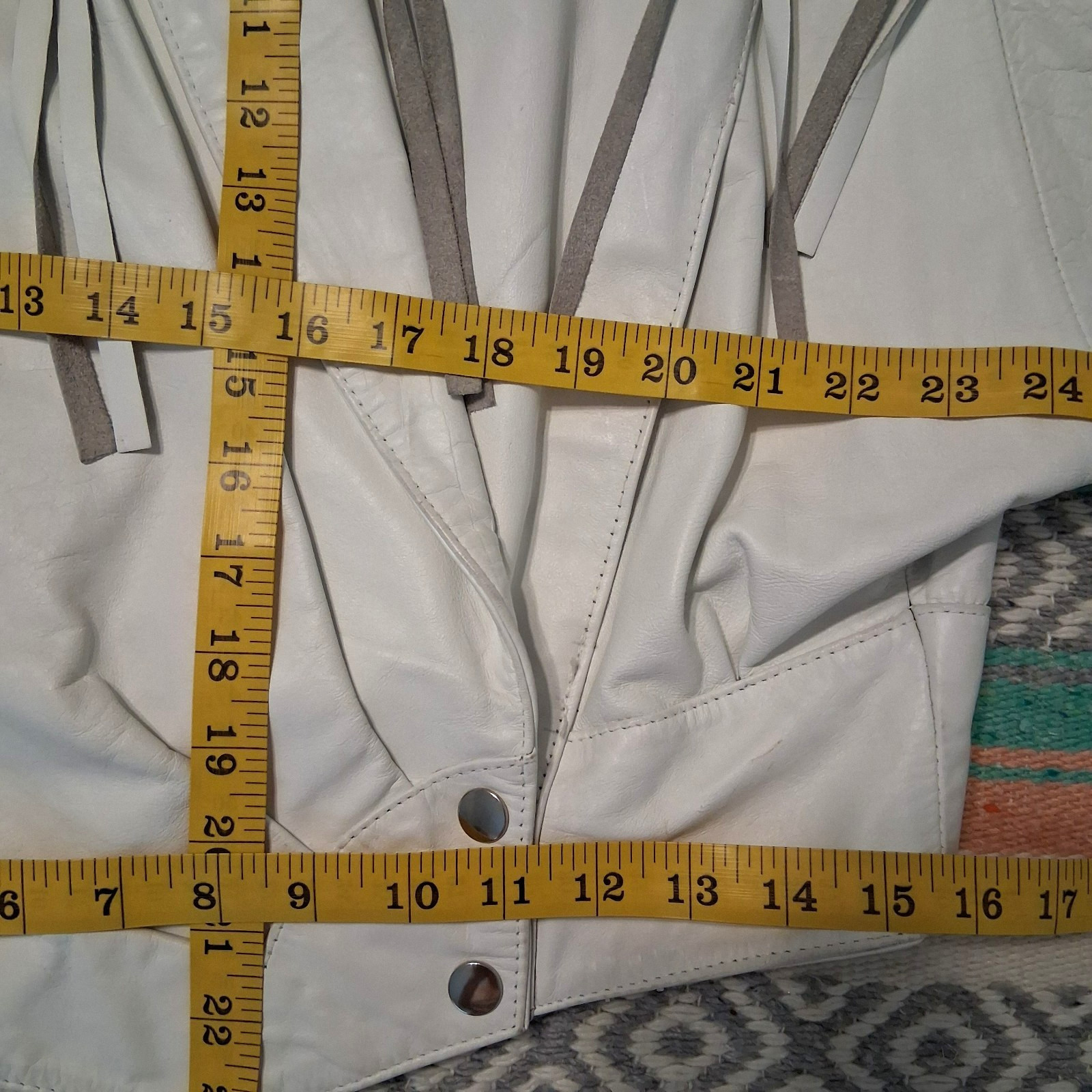 VTG Wilsons 1980s White Leather Jacket Womens S Western Cowgirl Fringe Yoke Crop