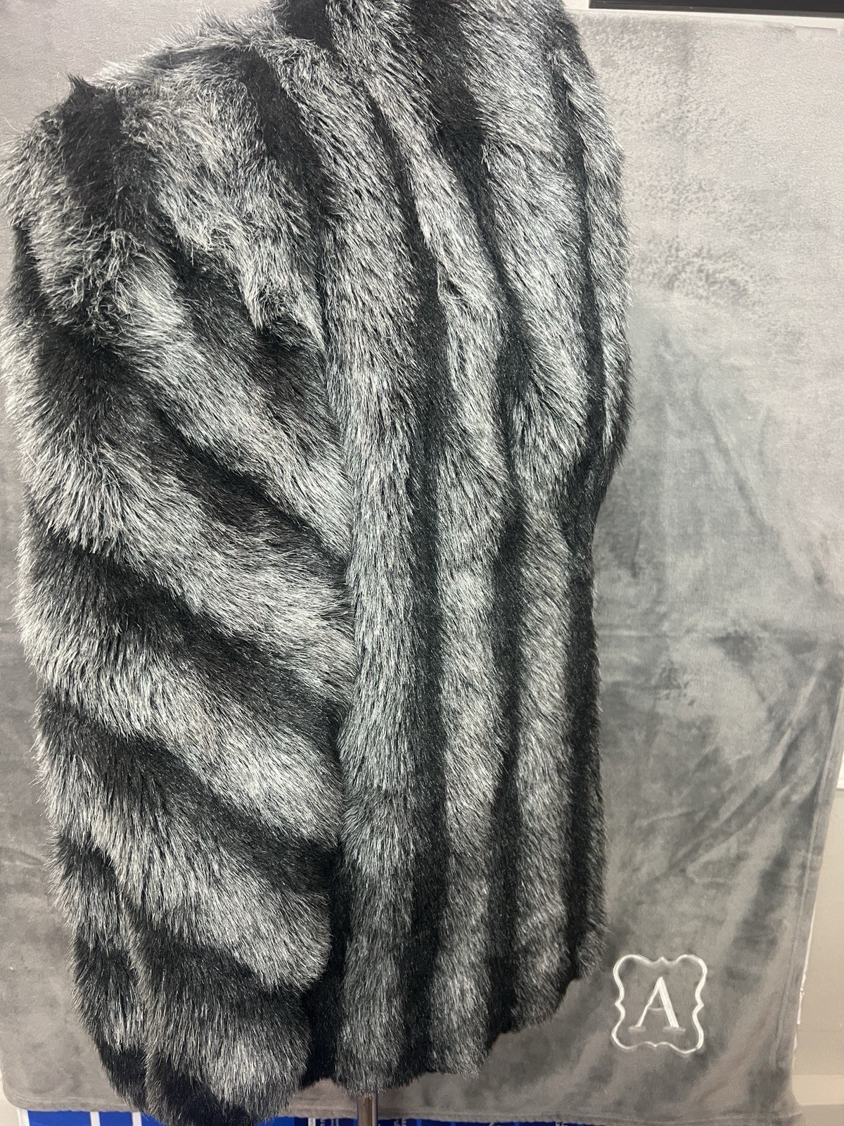 Faux Raccoon Fur Coat Vintage Gray Black Striped Shaggy Winter Jacket – Size?