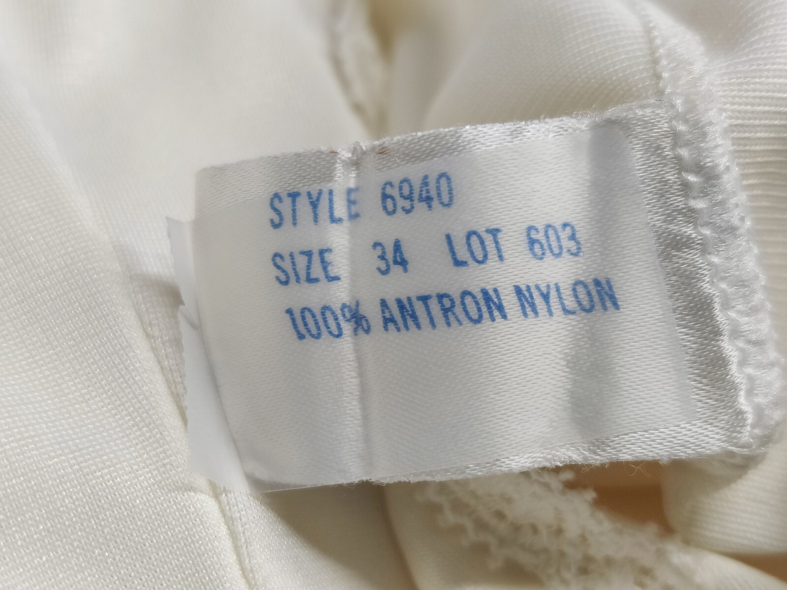 Vintage Wonder Maid Cream ILGWU Size 34 Camisole Non Cling 100% Antron Nylon USA