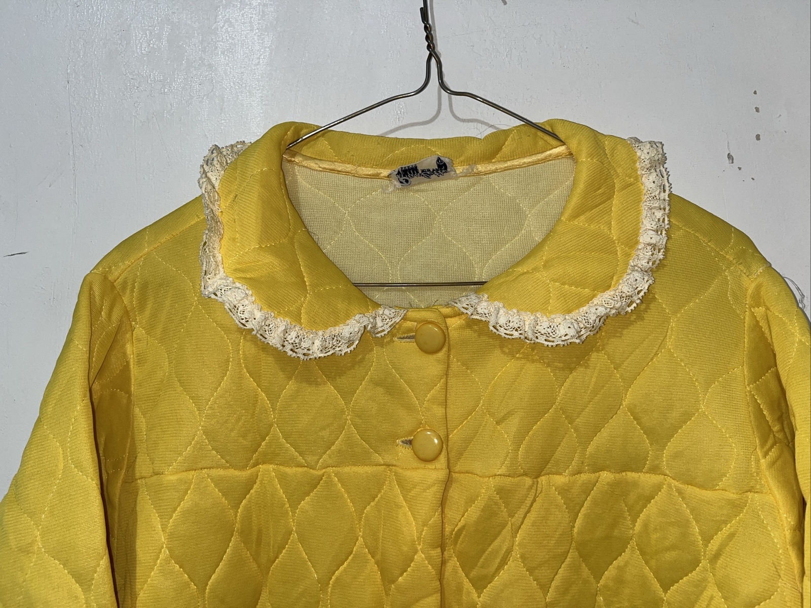 Vtg Paulette New York Housecoat Womens Medium Yellow Quilted Prop Costume Flaws