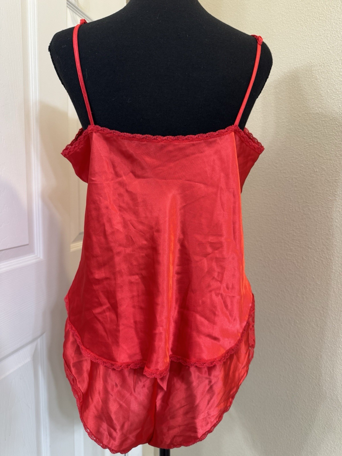 Maidenform Satin Chantilly Lace Set Camisole Shorts Red Vintage Size 7 38