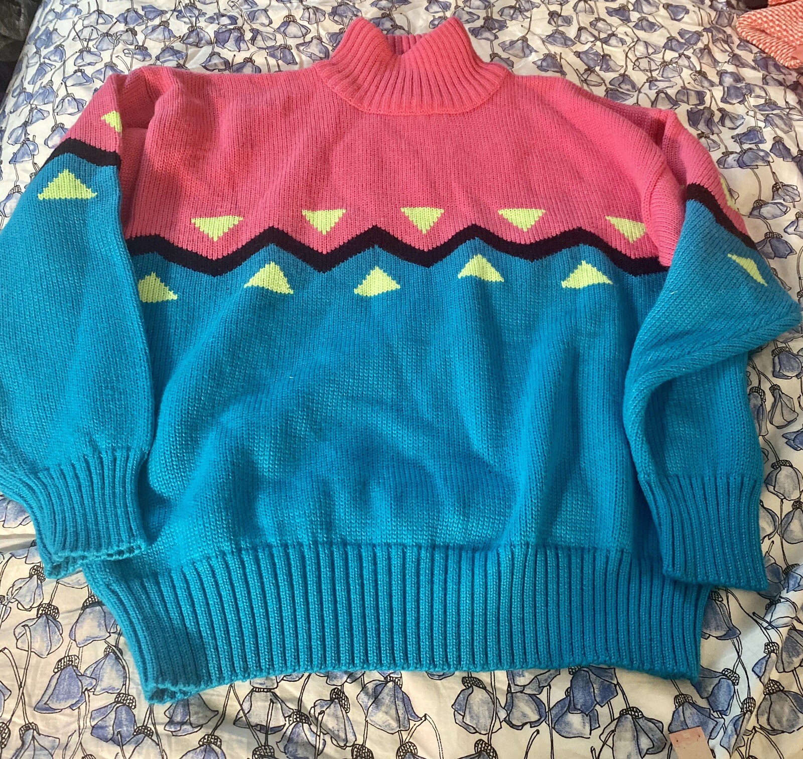 Vintage PROFILE Women’s Ski Sweater 1980’s Pink/Purple/Blue/Yellow Retro Sz M