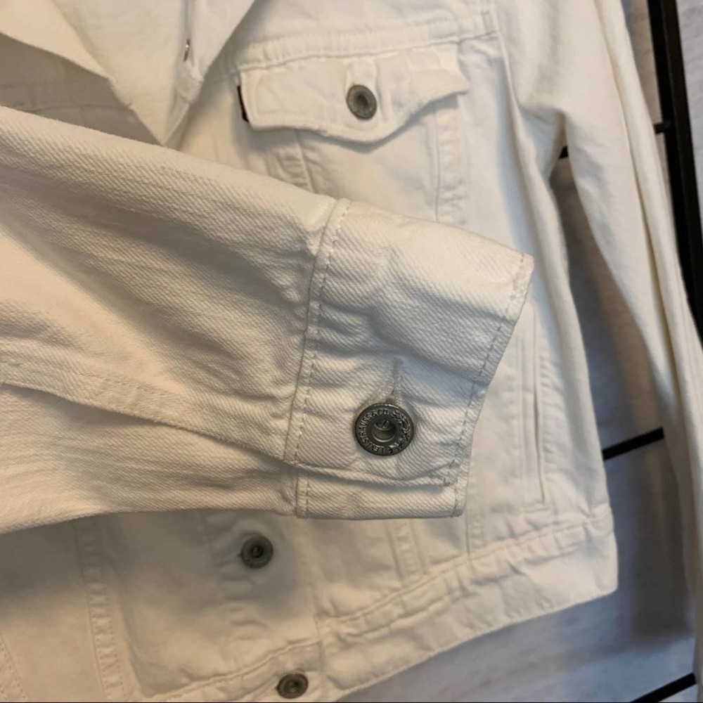 Levis Vintage Denim Trucker Jacket Womens Medium White Classic Button Front Coat