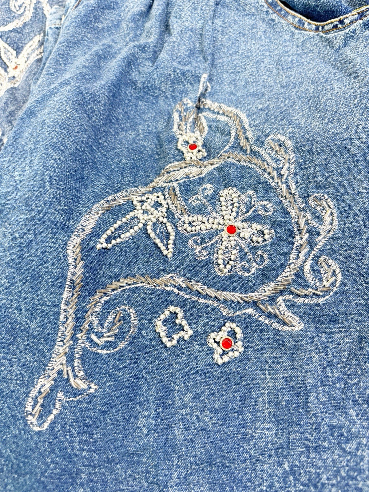 VTG Pretty Bleu Large Beaded Denim Button Shirt & Mom Jeans (26×26) Set GUC
