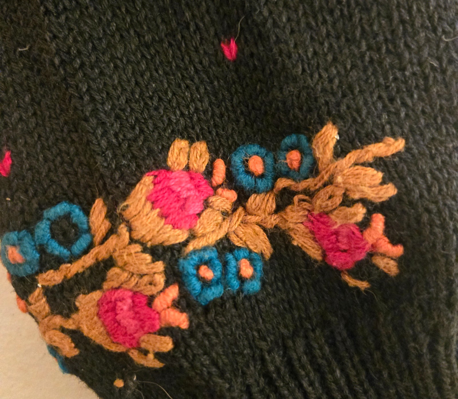 Vintage Work in Progress Gladys Bagley navy with flower embroidery sweater S