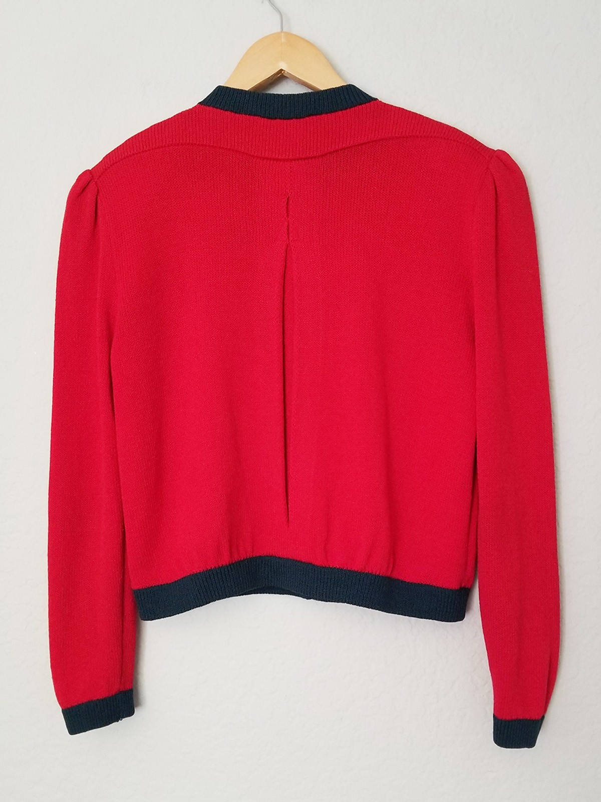 St. John Mary Gray Vintage Red Blue Button Up Cardigan Crop Santana Knit Size 10