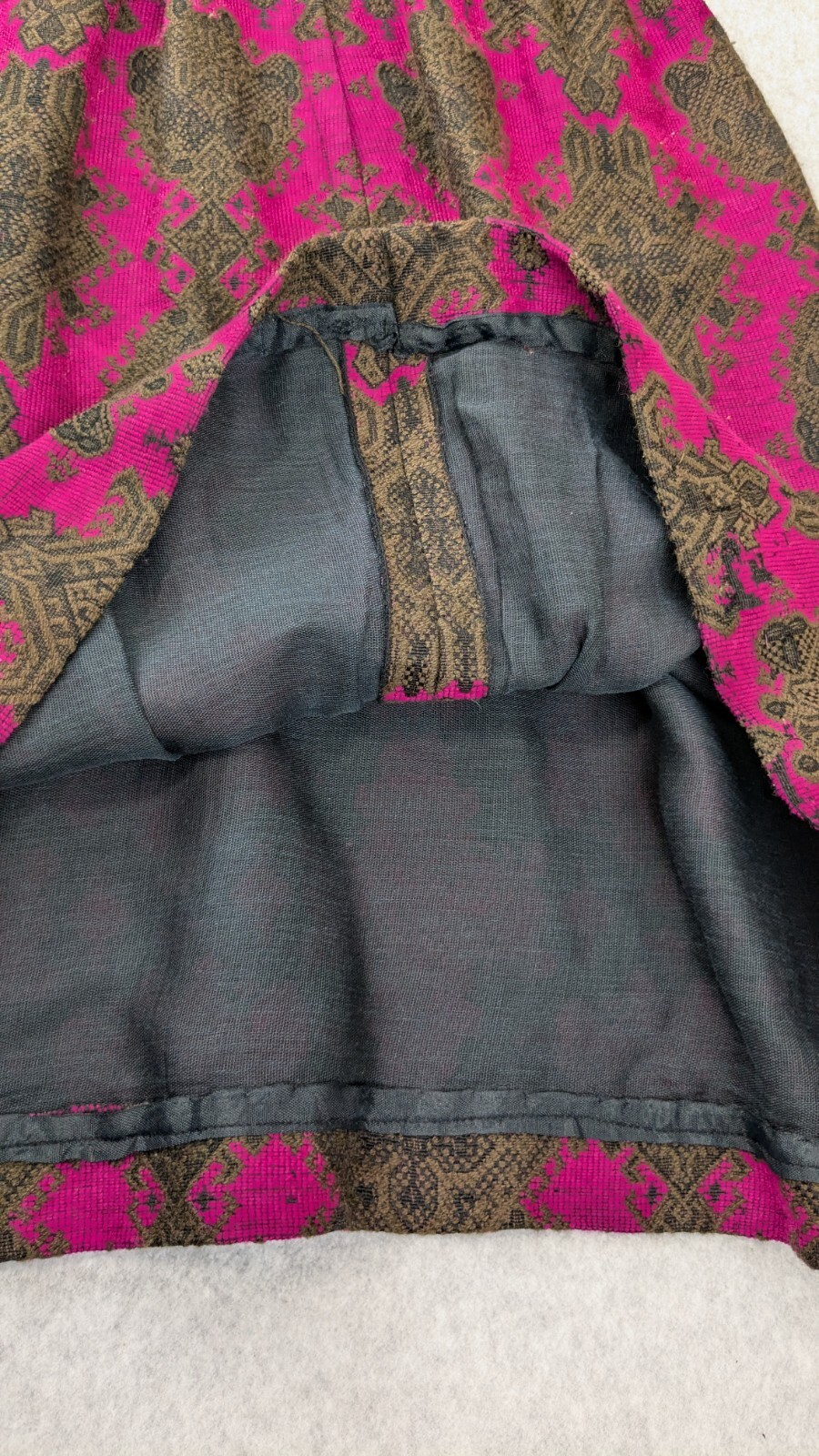 Miss Elliete Vintage Dress Fit and Flare 60s Black Pink Surplice Neckline Flaw