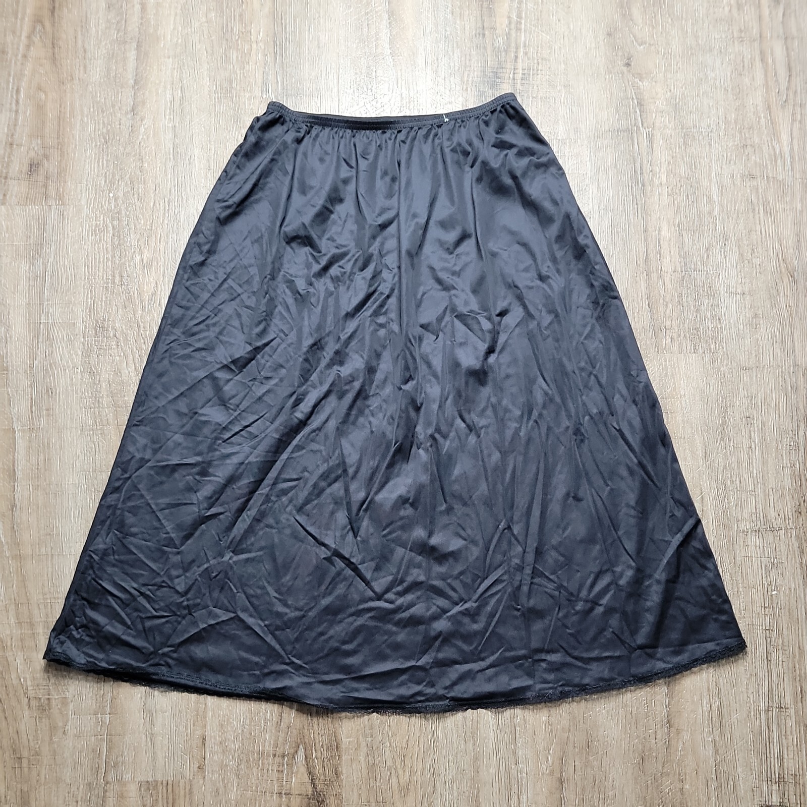 Vanity Fair Vintage Below Knee Skirt Slip Sz M 28″ Black Elastic Waist Lace Trim