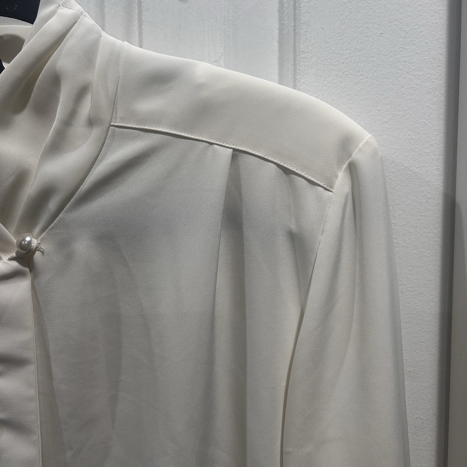 Vintage Pyke Limited Dress Blouse Women’s SM Whimsical Style Pearl Buttons