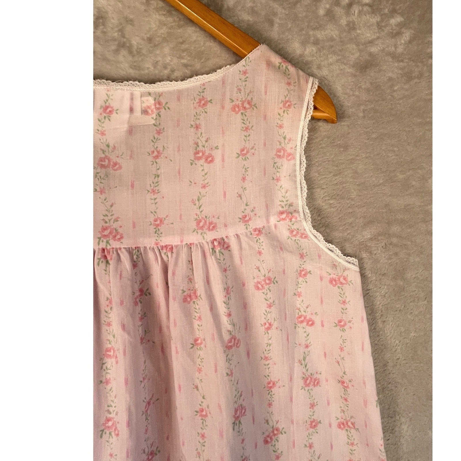 Vintage Character Nightgown Robe Set Medium Pink Floral Lace Grandma Cottagecore