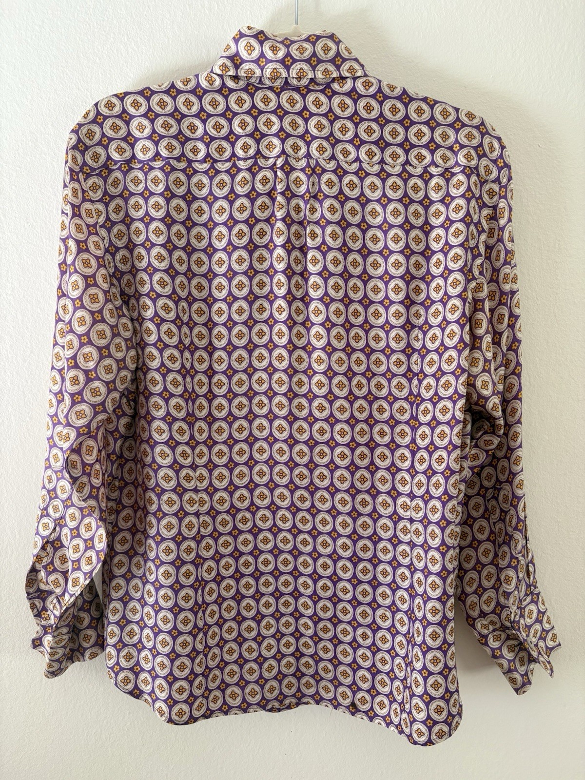 Vintage 1960s Pat Perkins Medallion Print Long Sleeve Button Down Women’s Top