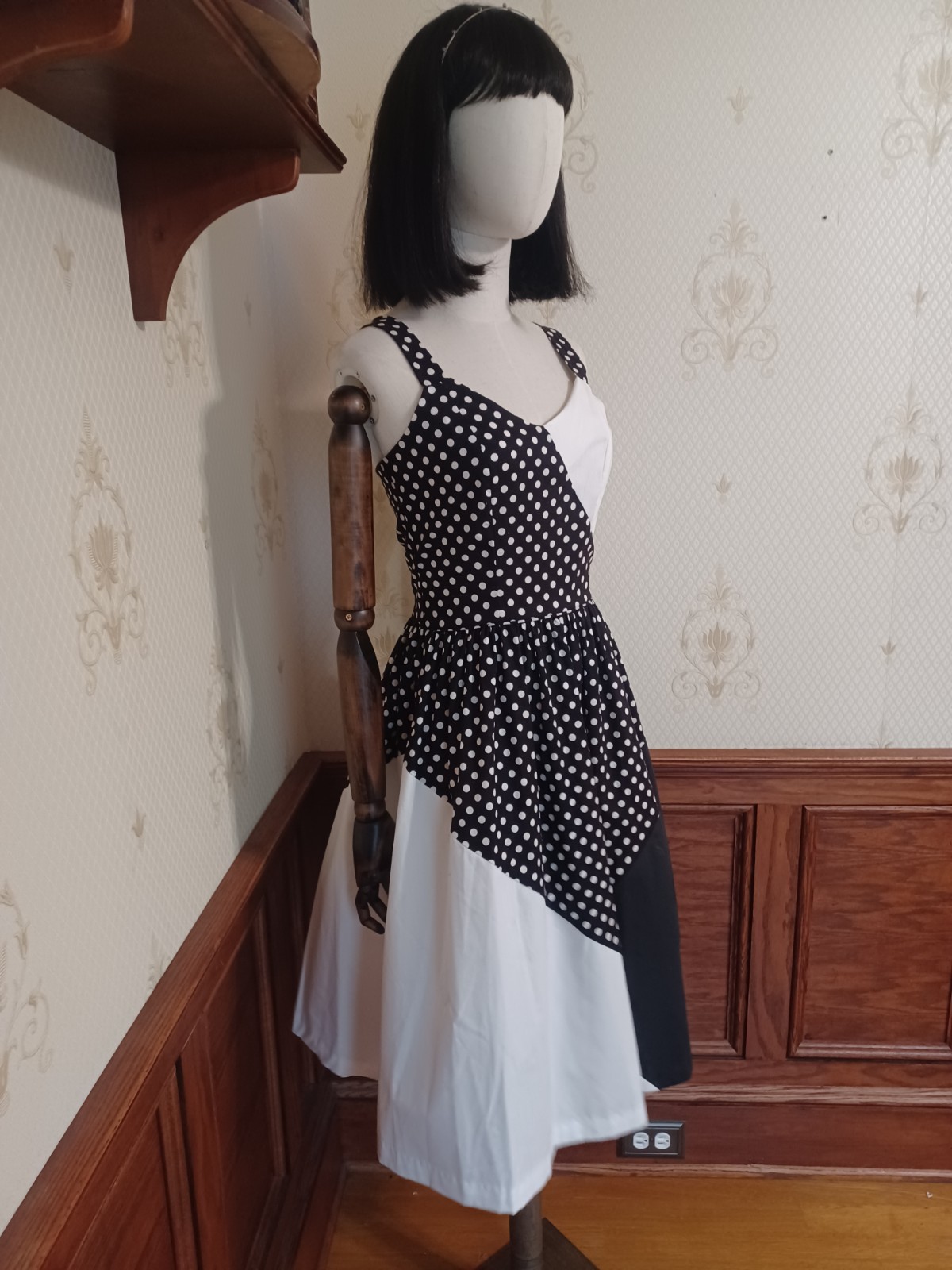 Vintage 1960s/1970s Toni Todd Union-Made Mod Pin-up Black +White Polkadot Dress