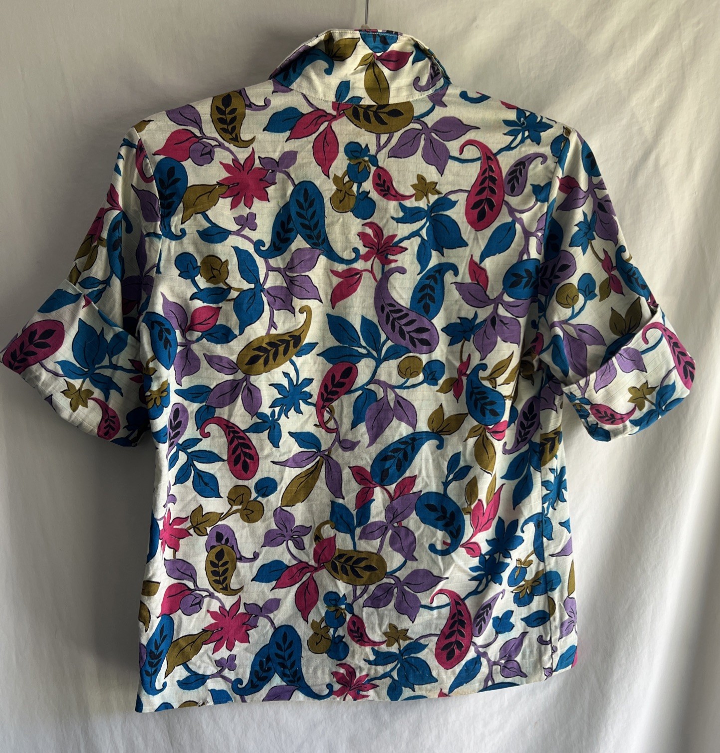 1960s Lady Van Heusen Wash N Wear Floral Paisley Button Up Blouse Size 10