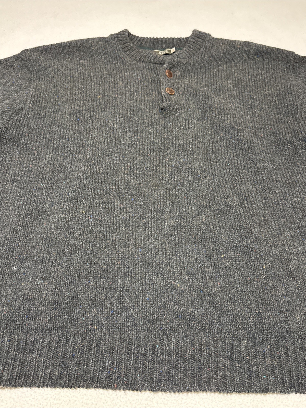 100% Wool 2 Button Vintage Alps Merrimac Valley Sweater Large Made In The USA