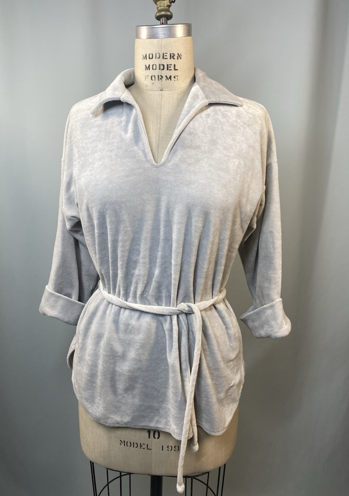 NIKKI Women’s Vintage Top SIZE LARGE 13/14 Gray velour velvet 70s 80s Disco
