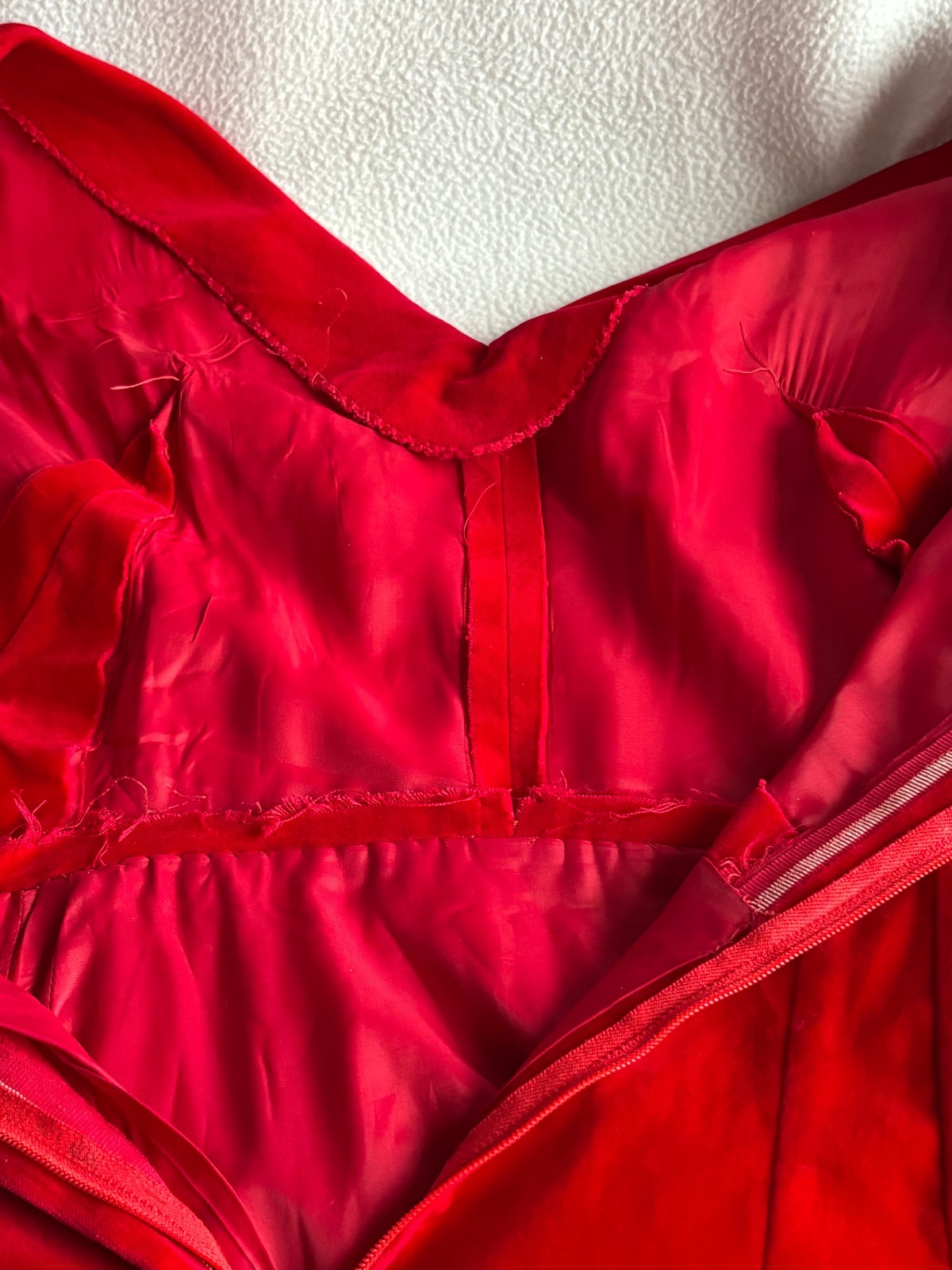 Vintage 1950s 1960s Red Velveteen Curvy Sheath Dress S