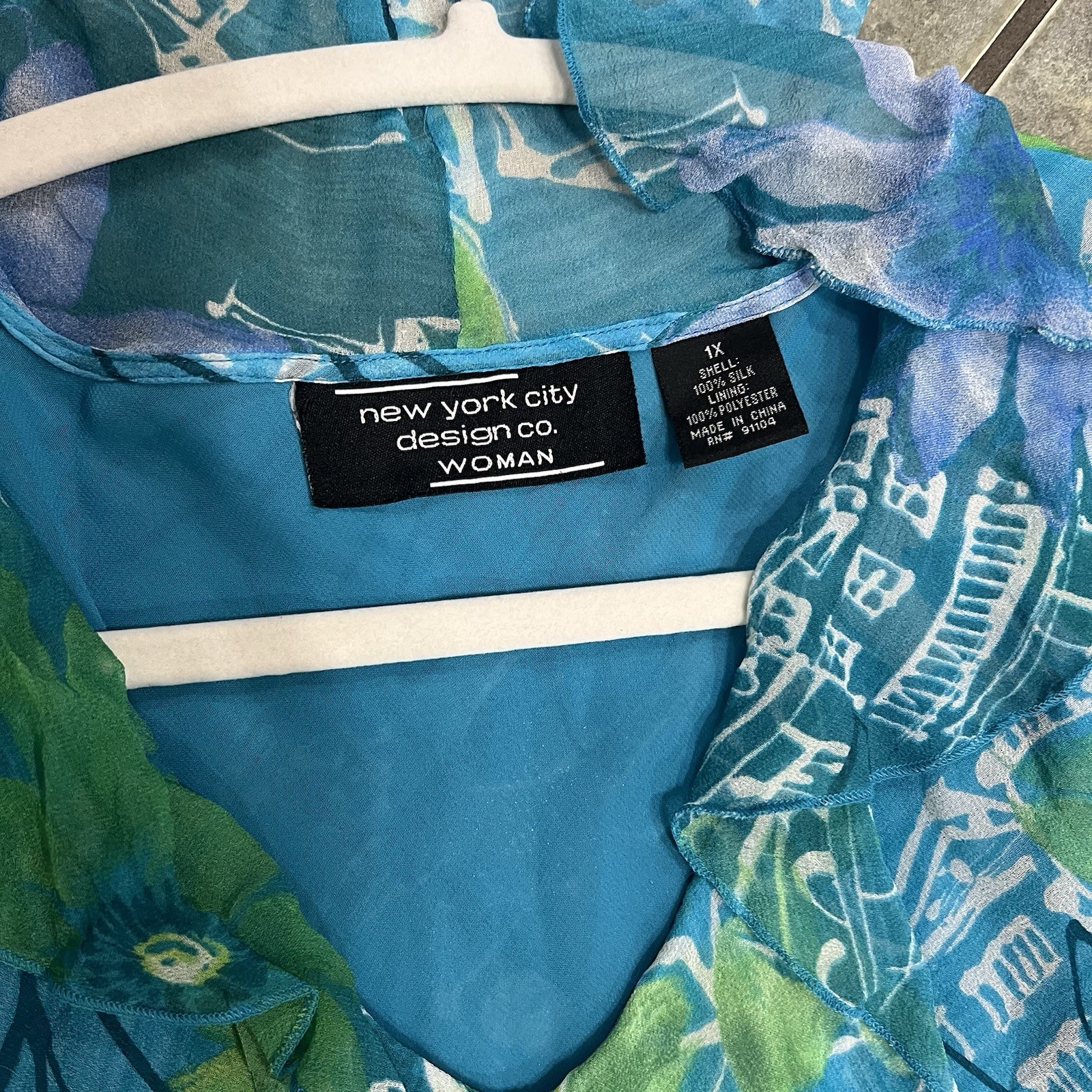 NEW YORK CITY DESIGN CO VTG SZ XL 100% SILk TOP PULLOVER MULTI BLUE RUFFLE BOHO