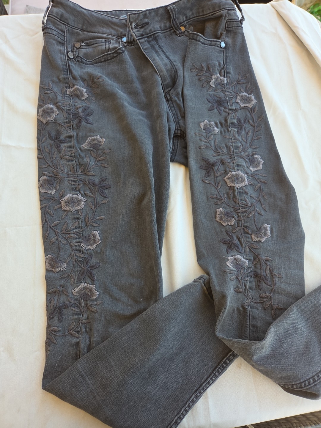 Classic Woman’s Skinny Style Size 12 Jeans Heavy Embroideredy On Both Legs