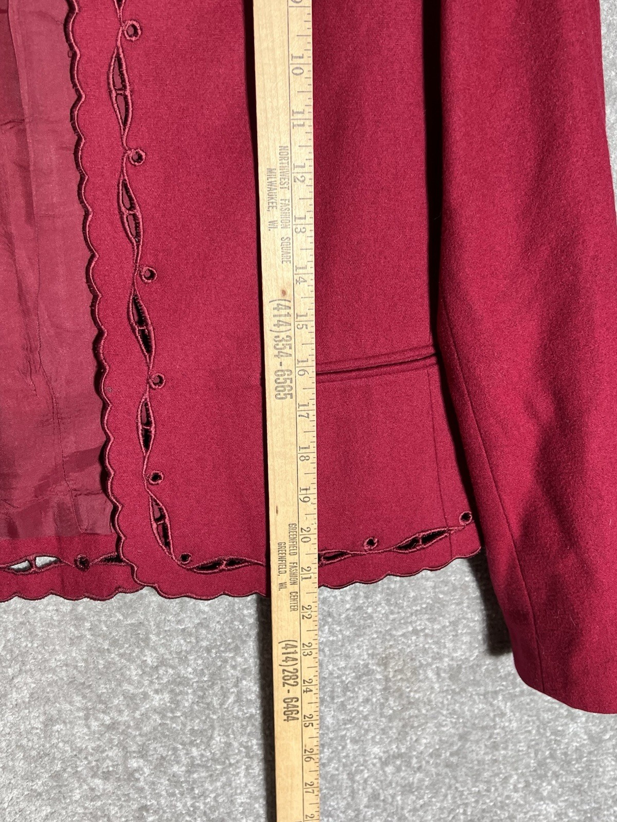 Vintage Sasson Open Front Blazer Womens Size 8 Red Wool Nylon Scalloped Edge