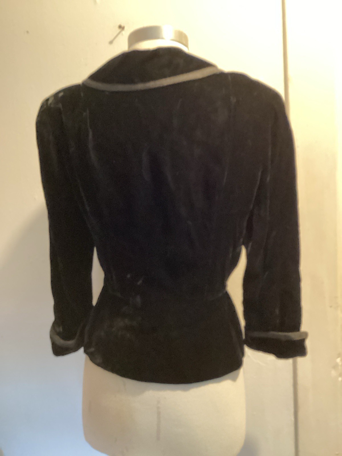 vintage 40’s rayon velvet rhinestone jacket sz S