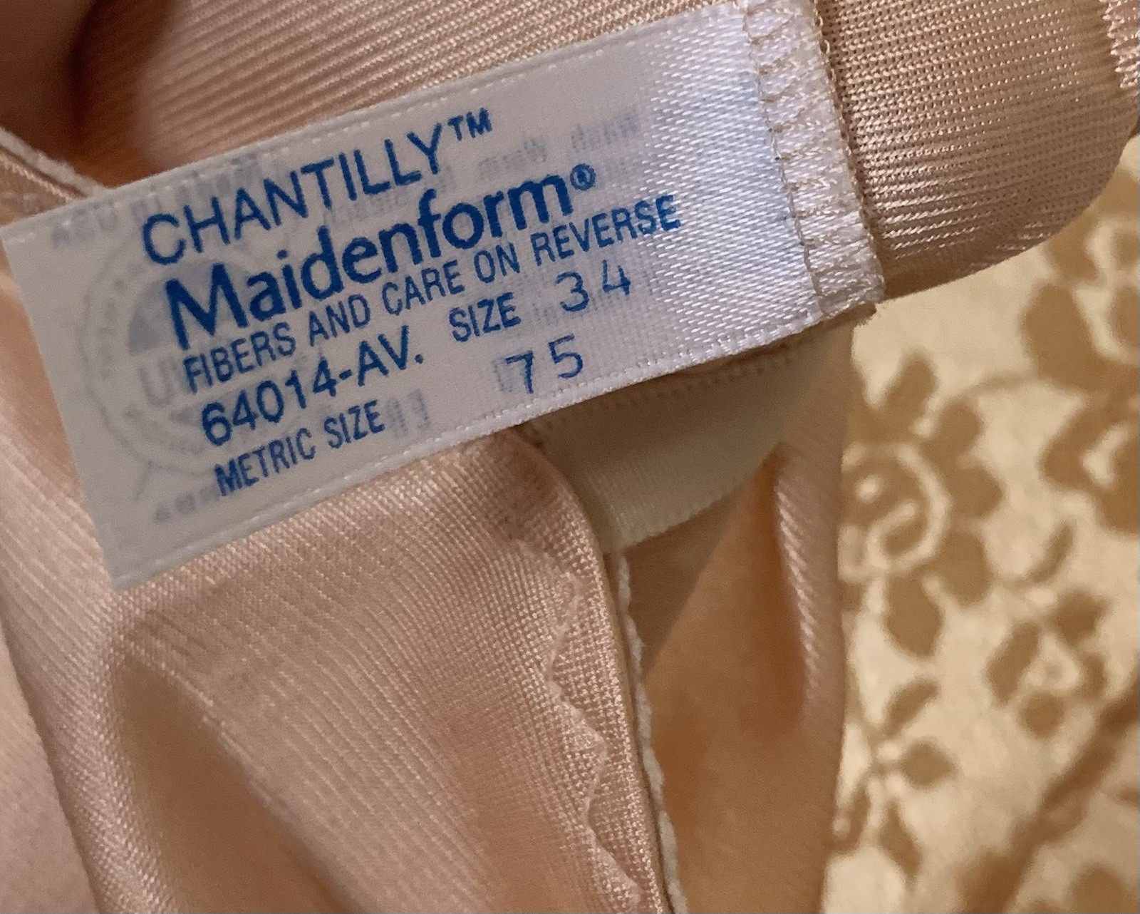 Vtg Maidenform Silky Slip Nighty Beige Nude Chantilly Lace USA UNION Small 34