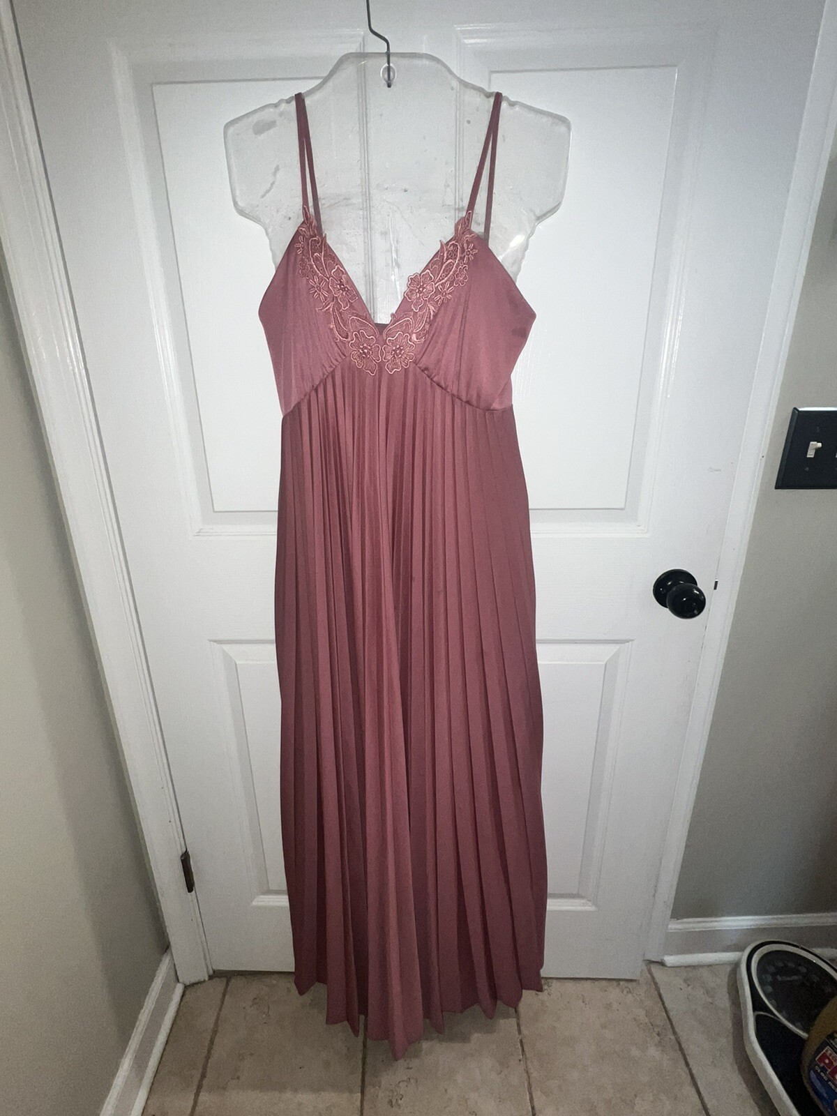 Vtg. The House Of Nu Mode Pleated Full Length Mauve Dress Canada