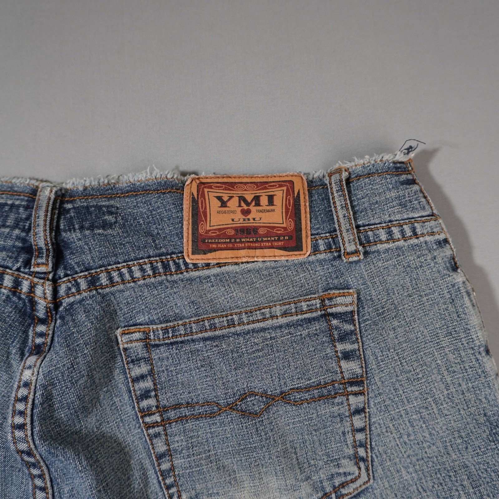 Vintage YMI Lets UBU Women’s Denim Cropped Jeans Frayed Waistline/Legs Size 11