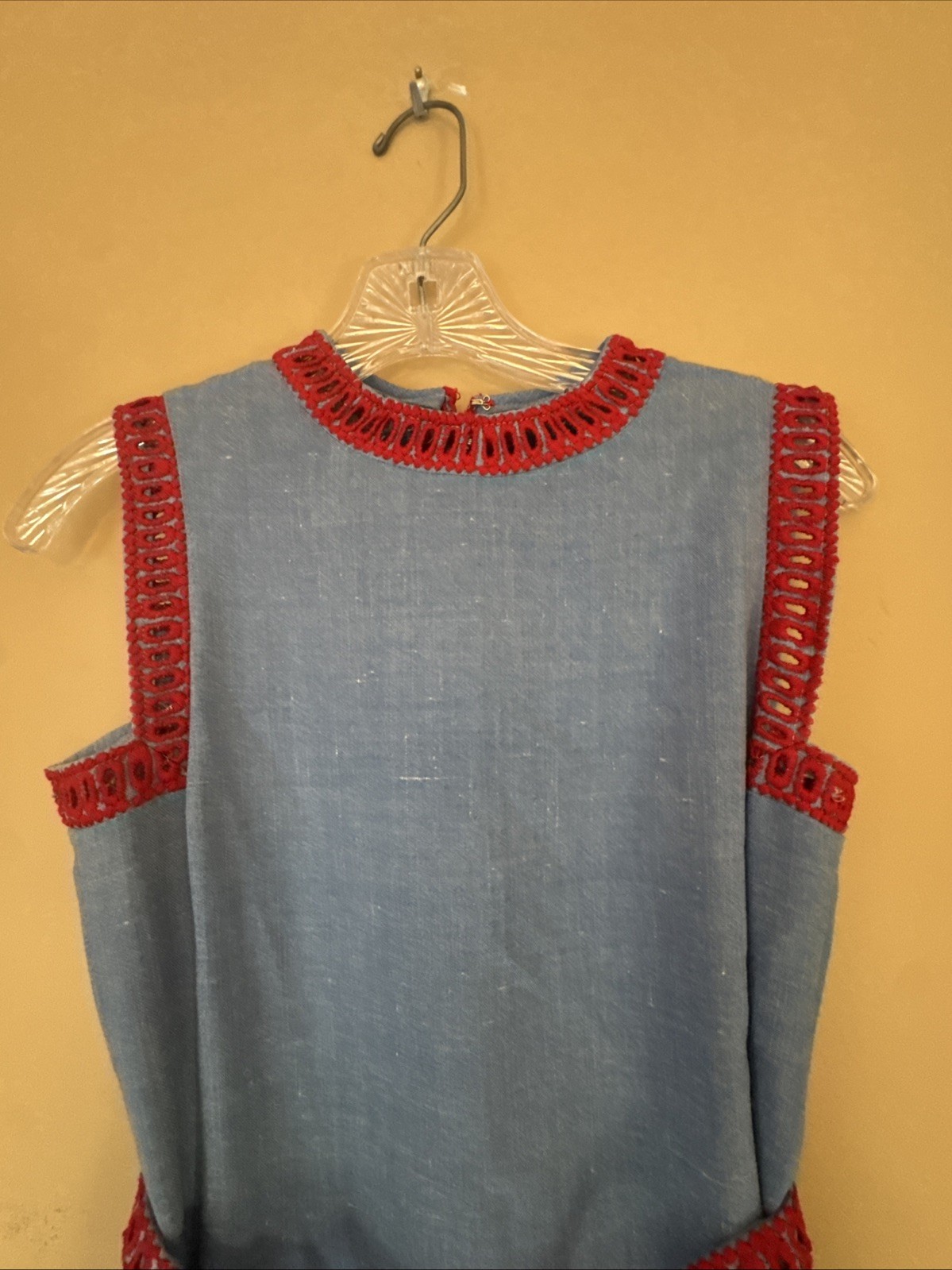Pat Sandler for Pat’s Place Blue Chambray Dress Red Cutwork Embroidery Size 8