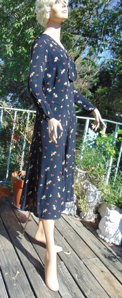 VTG 1930s Home Made Black Rayon Print Dress Deco Seaming 35B 30W