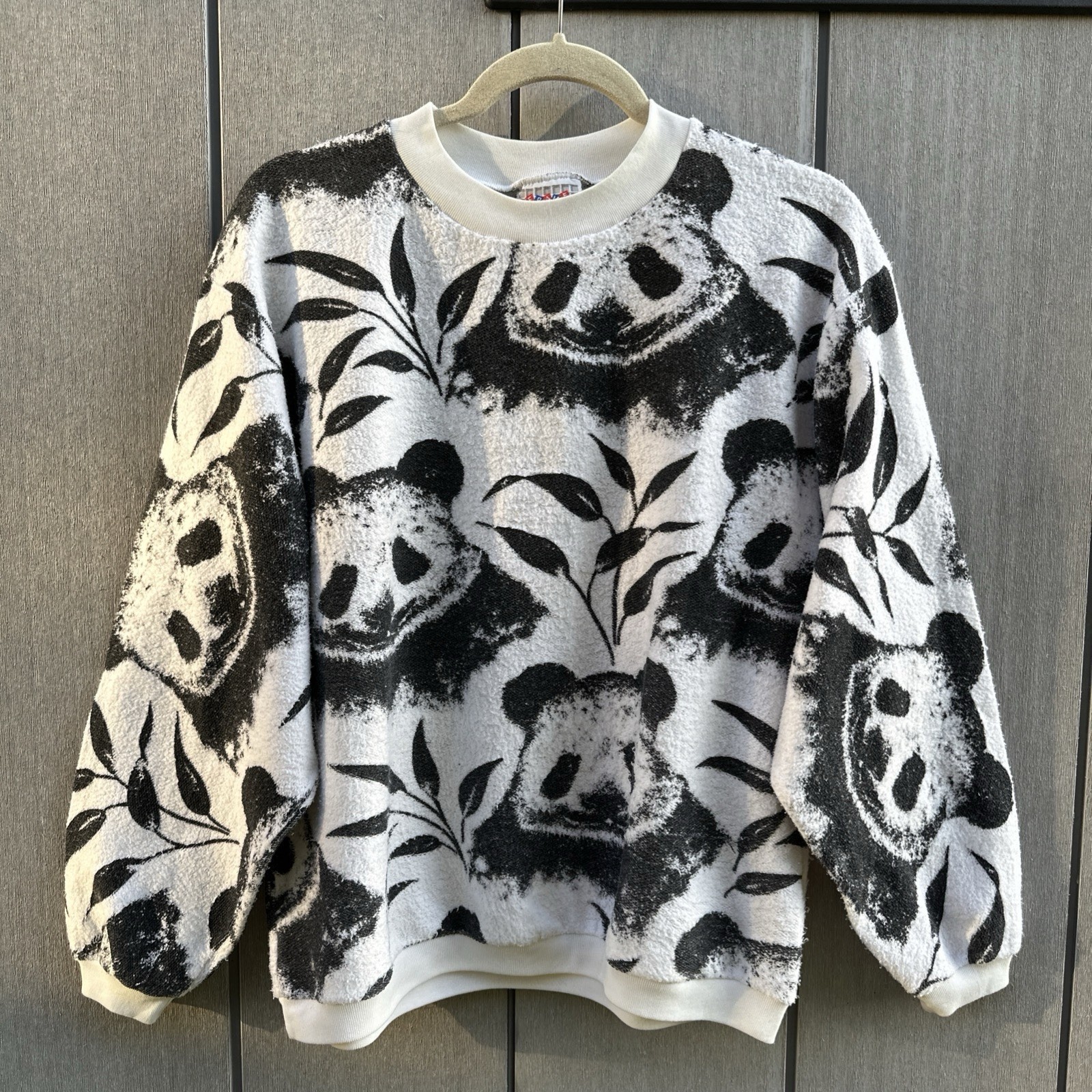 Vintage Panda Jumper Women Size M Bust 90 cm White Black Knit