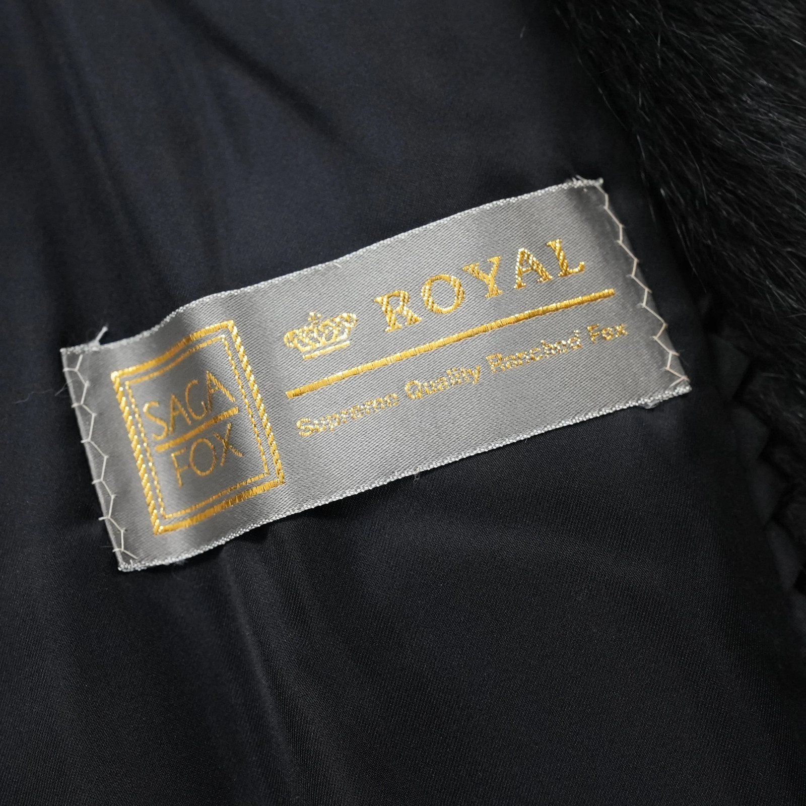 SAGA ROYAL FOX Black Dyed Coat – Genuine Vintage Fur From Japan