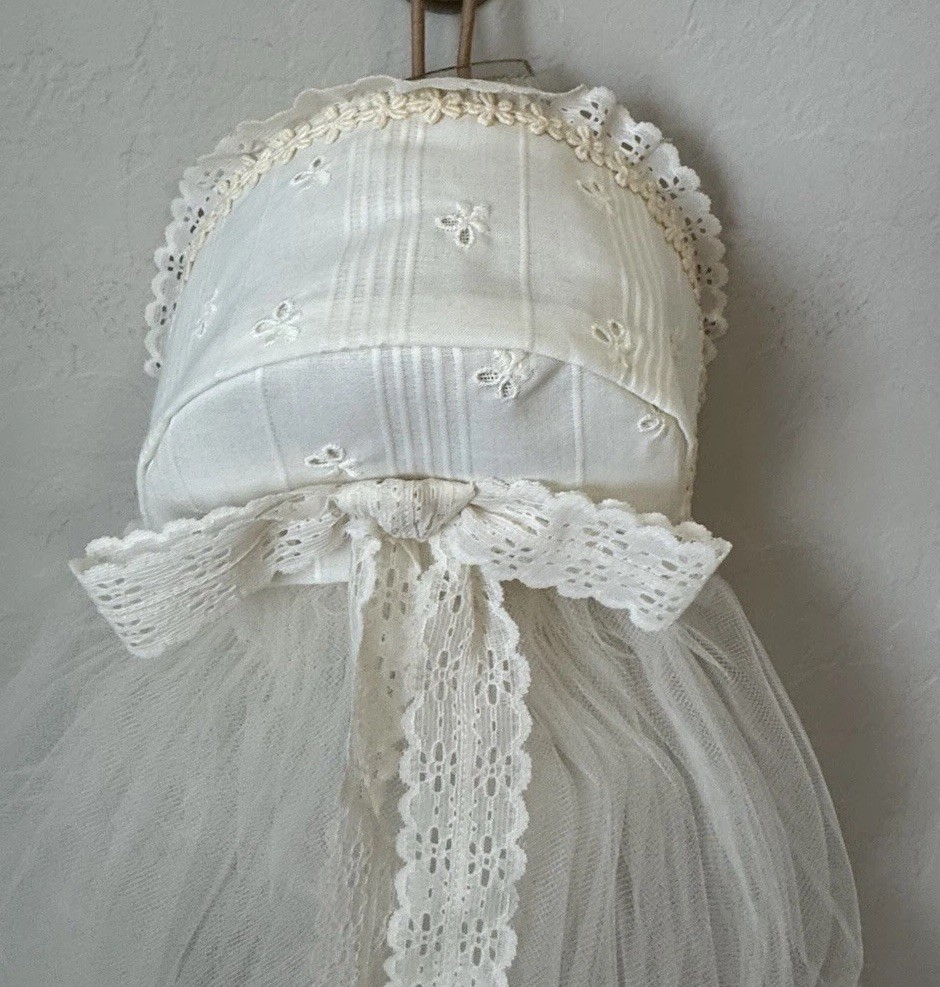 Vtg 70s Ivory Wedding Dress Prairie Cottage Core Peasant Bonnet Hat Veil Trek