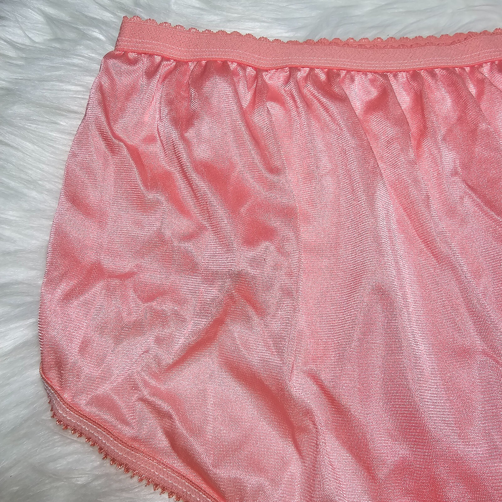 VTG Silky Nylon Panty Sissy Lace Peach Granny Sheer Brief Size 8/XL Hip 40-44″
