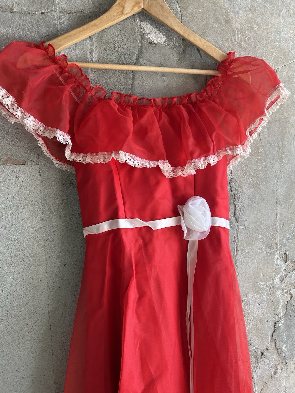 Vintage 1970’s Dress Women’s Red Fit Flare Gown Formal Sleeveless Tutu