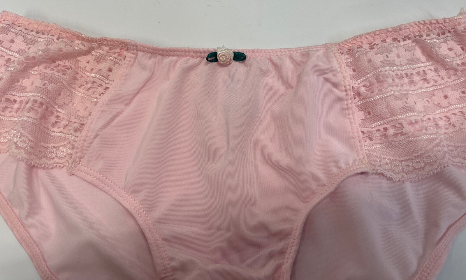 Vintage Delicates Satin Pink Low Lace Accent Waist Bikini Panty M/6 Silky Soft
