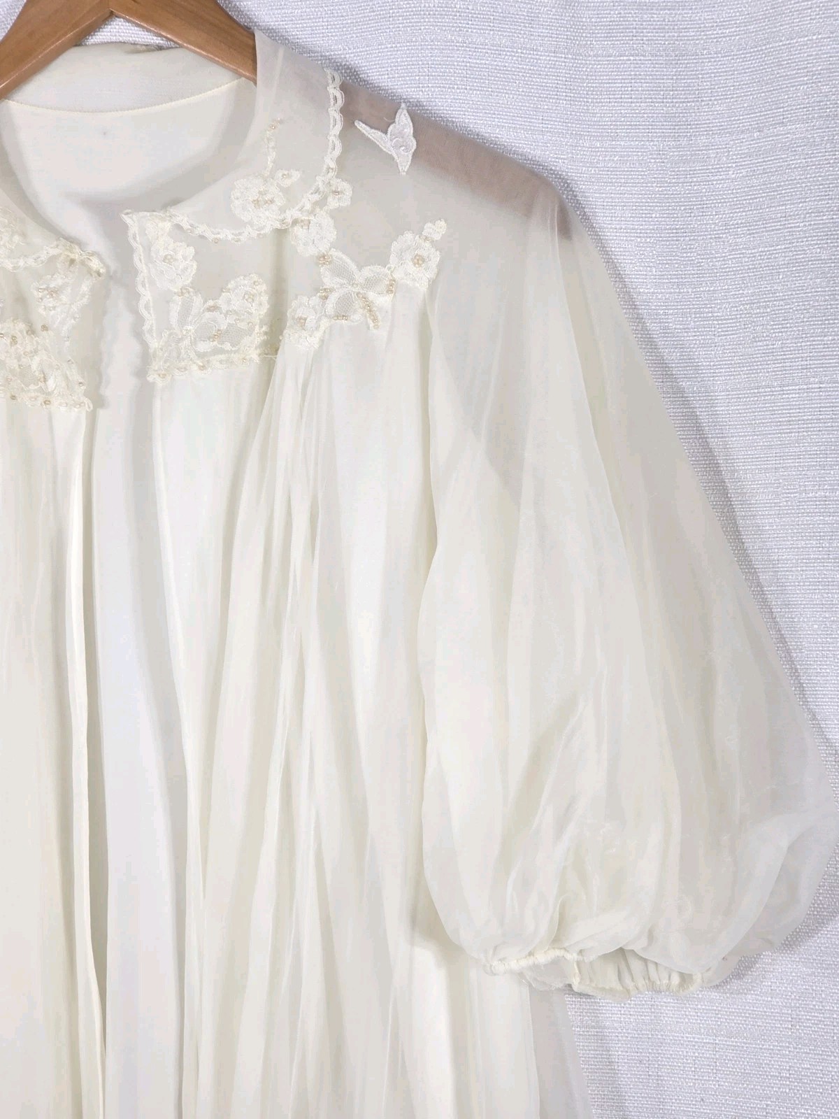 Artemis Vtg Peignoir Robe Medium White Sheer Nylon Lace Butterfly Bridal Flaws